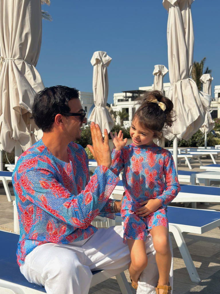 Детский комплект (футболка с капюшоном и шорты) "Омар"